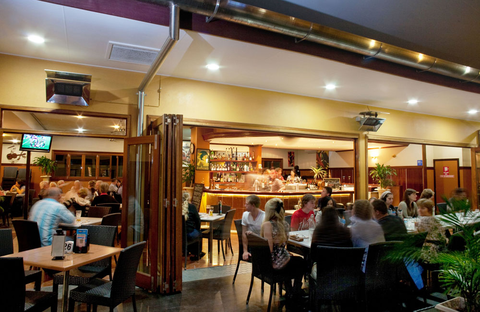 Yandina Hotel - Tourism Adelaide 4