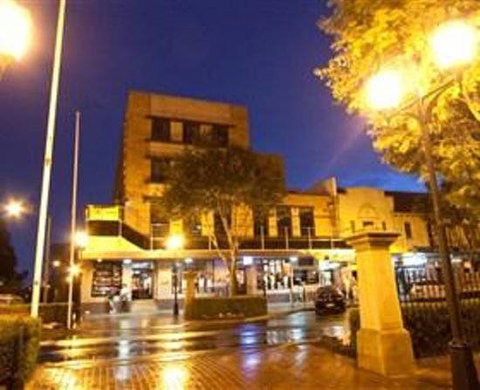 Amaroo Hotel - Tourism Adelaide 0