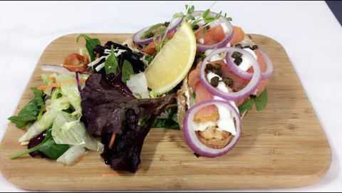 Woods And Irons Restaurant @ The Moranbah Golf Club - Tourism Adelaide 3
