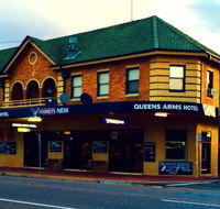 Queens Arms Hotel - Tourism Adelaide