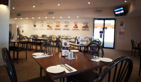 Palm Beach Hotel - Tourism Adelaide 3
