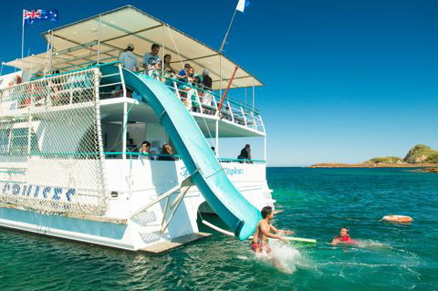 Moonshadow–TQC Cruises - Tourism Adelaide 2