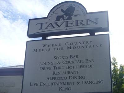 Glass House Mountains Tavern - Tourism Adelaide 0