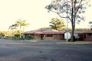 Bushland Tavern - Tourism Adelaide 1