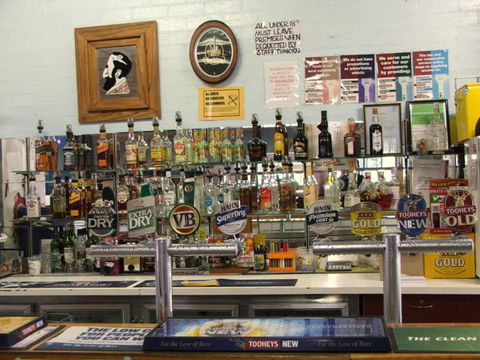 Old Bar Tavern - Tourism Adelaide 2
