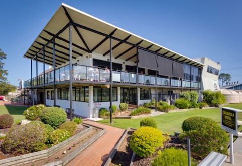 Taree Leagues Sports Club - Tourism Adelaide 4