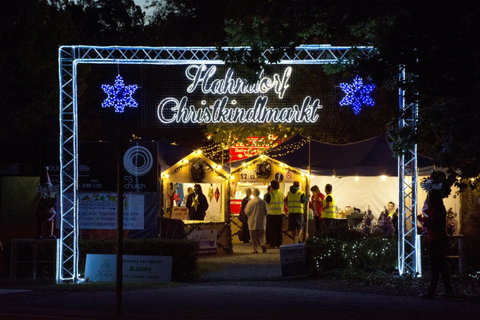 Hahndorf Christmas Market Walking Tours - Tourism Adelaide 0