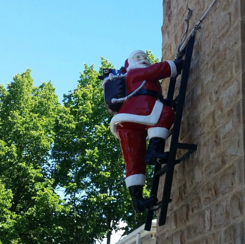 Hahndorf Christmas Market Walking Tours - Tourism Adelaide 1
