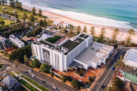 New Years Eve Party - Novotel Wollongong Northbeach - Tourism Adelaide 0