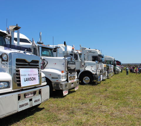 Lights On The Hill Memorial Convoy - Tourism Adelaide 2