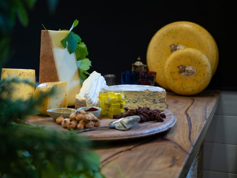 Taste Yarra Valley - Tasting Flights: Wine And Cheese - Tourism Adelaide 1