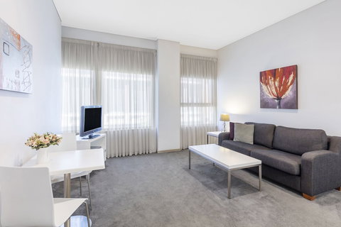 Riverside Apartments Melbourne - Tourism Adelaide 5