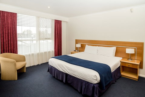Edgewater Hotel - Tourism Adelaide 3