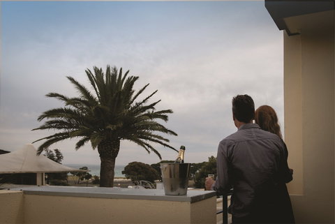 The Rye Hotel - One Four Nelson - Tourism Adelaide 5