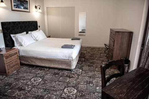 The Esplanade Hotel Port Hedland - Tourism Adelaide 6