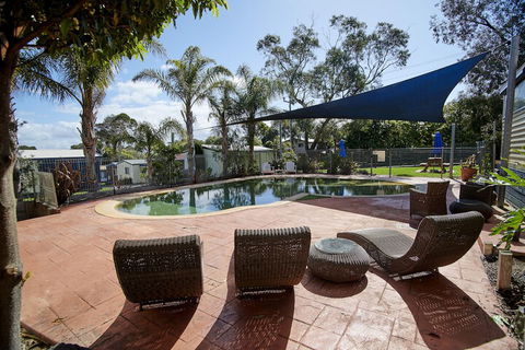 Amaroo Holiday Park - Tourism Adelaide 7