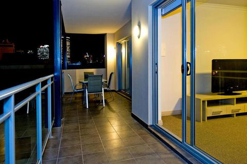 Verandah Apartments - Tourism Adelaide 6