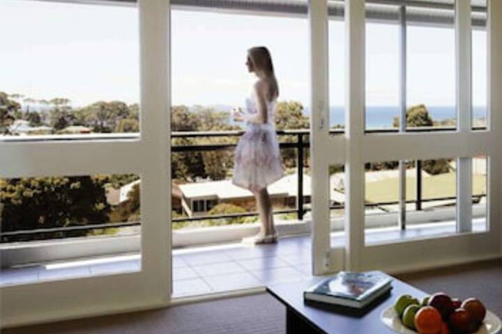 Akolele ACT Tourism Adelaide