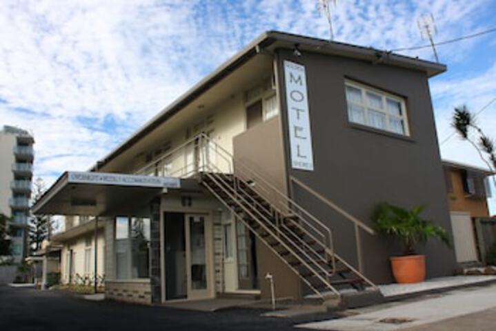 Bilinga QLD Tourism Adelaide