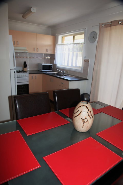 Titania Motel - Tourism Adelaide 3