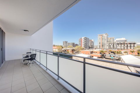 Adina Apartment Hotel Wollongong - Tourism Adelaide 5