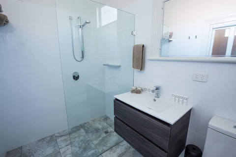 The Riversleigh - Tourism Adelaide 5