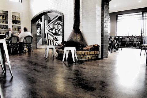 Hotel Gracelands - Tourism Adelaide 4