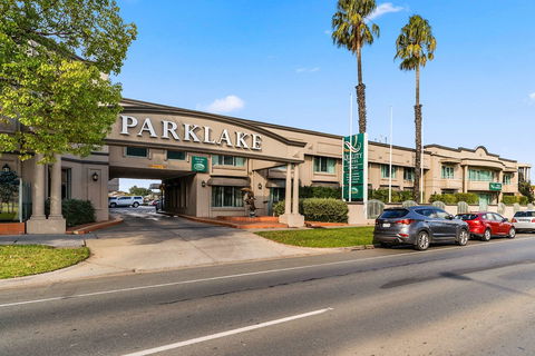 Quality Hotel Parklake Shepparton - Tourism Adelaide 0