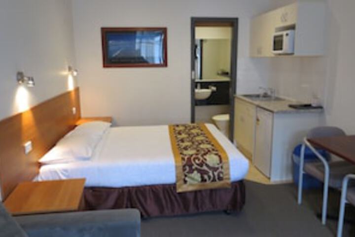 West Melbourne VIC Tourism Adelaide