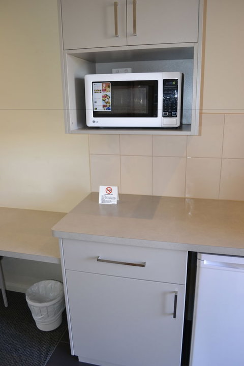 Werribee Motel & Apartments - Tourism Adelaide 5