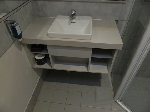 Werribee Motel & Apartments - Tourism Adelaide 4