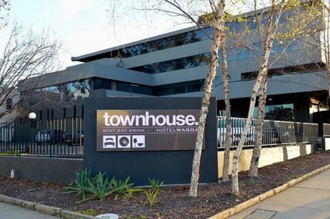 Townhouse Hotel - Tourism Adelaide 1