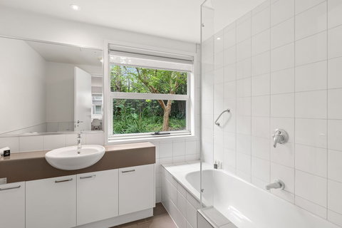 Burwood Serviced Apartments - Tourism Adelaide 4
