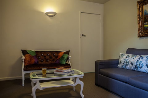 Albert Heights Serviced Apartments - Tourism Adelaide 3