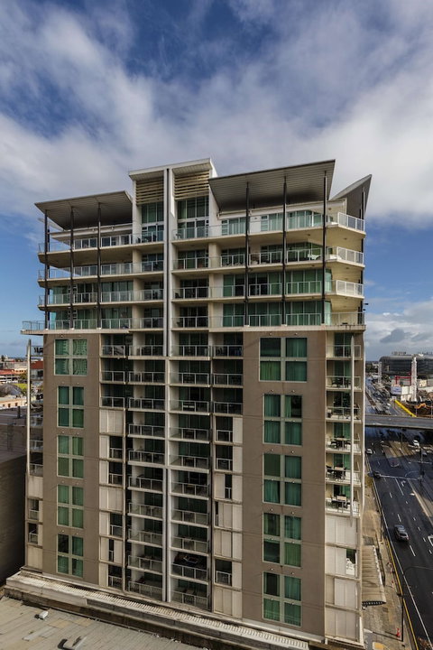 Oaks Adelaide Horizons Suites - Tourism Adelaide 3