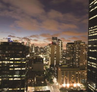 Oaks Melbourne on Lonsdale Suites - Tourism Adelaide