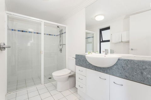Republic Apartments - Tourism Adelaide 5