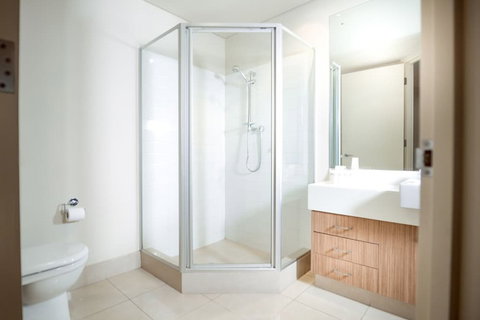 Mullaloo Beach Hotel & Apartments - Tourism Adelaide 7