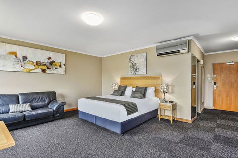 Southgate Motel - Tourism Adelaide 6