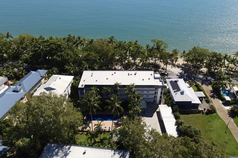 Agincourt Beachfront Apartments - Tourism Adelaide 3