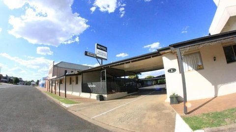 Ben Hall Motor Inn - Tourism Adelaide 4