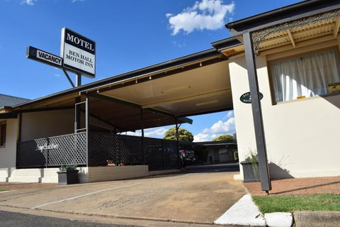 Ben Hall Motor Inn - Tourism Adelaide 1