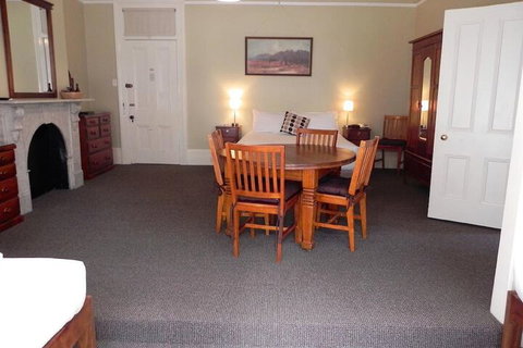 Moore Park Inn - Tourism Adelaide 6