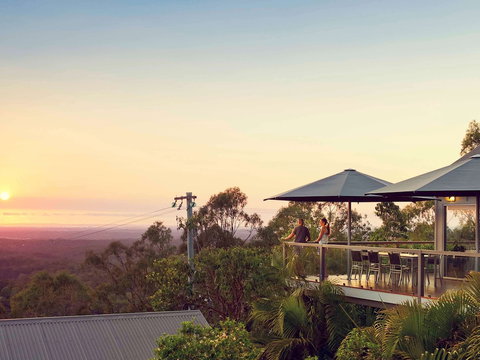Mercure Clear Mountain Lodge - Tourism Adelaide 2