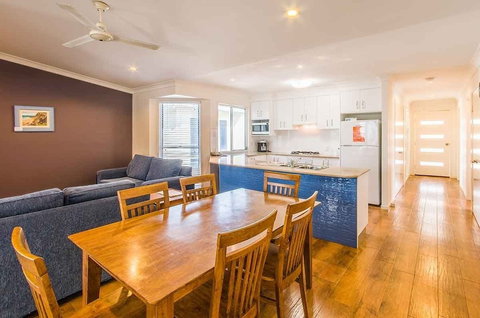 Fraser Island Beach Houses - Tourism Adelaide 5