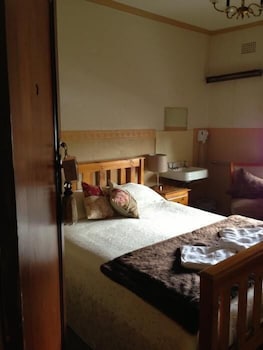 Walcha Royal Accommodation - Tourism Adelaide 1