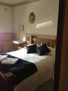 Walcha Royal Accommodation - Tourism Adelaide 4