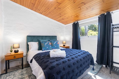 Reillys Wines Heritage Cottages - Tourism Adelaide 5