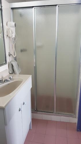 South Pacific Palms Motor Inn - Tourism Adelaide 1