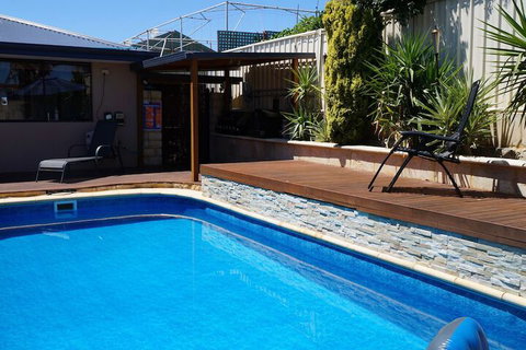 Ocean Reef Homestay - Tourism Adelaide 4